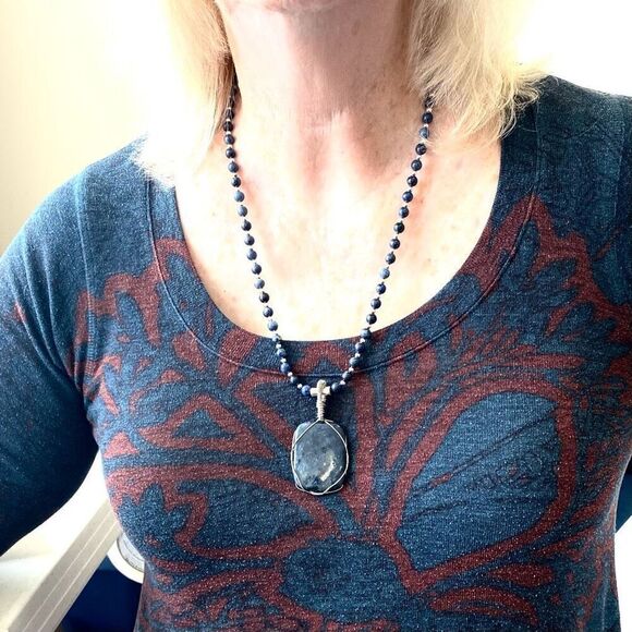 ADY# Striking Dumortierite & Silver 24” Necklace - Picture 4 of 9